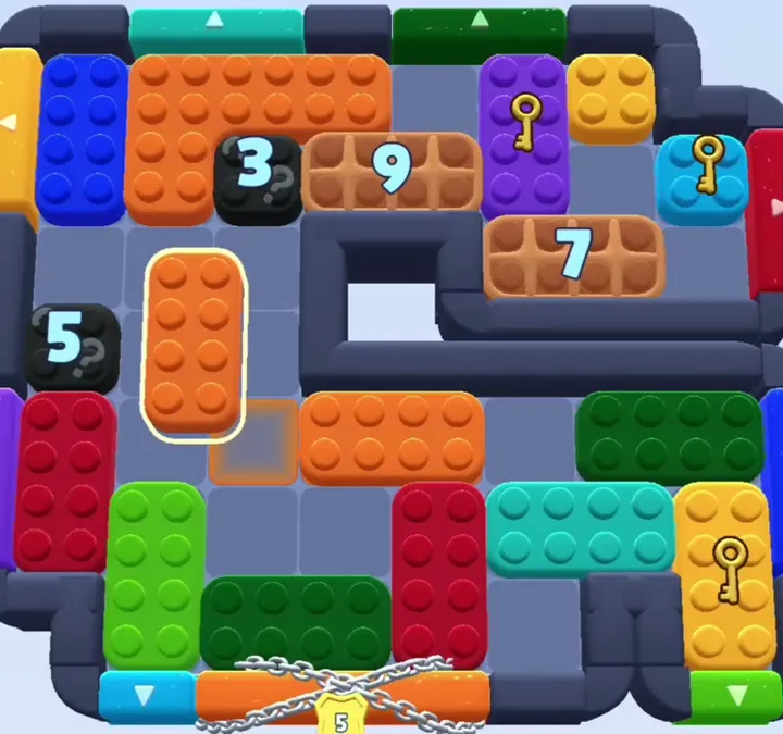 Уровень 881 Color Block Jam: Поле с цепью внизу и ящиками
