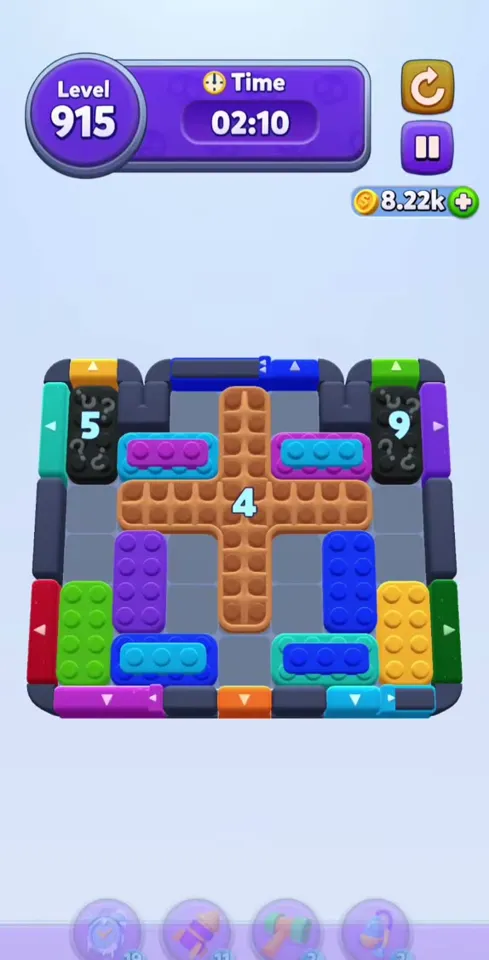Уровень 915 Color Block Jam: Поле с крестом и блоками «?»